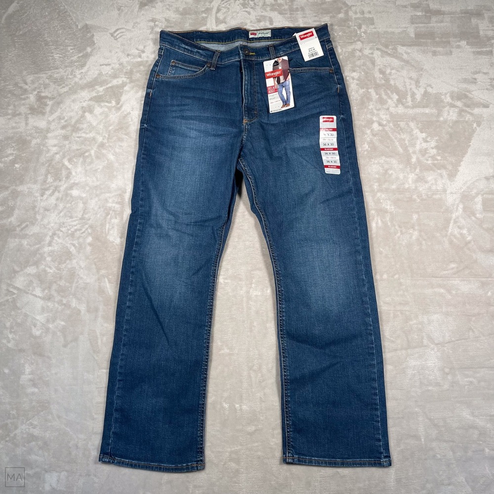 NEW Wrangler Men's Jeans Relaxed Boot Cut Denim Casual Western 36x30 Blue